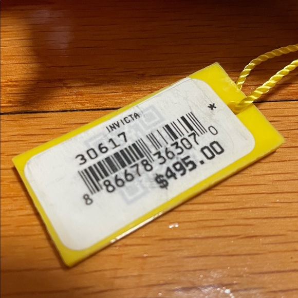 Invicta Pro Diver Mens Watch Model 30617 (Like New) - Picture 5 of 11